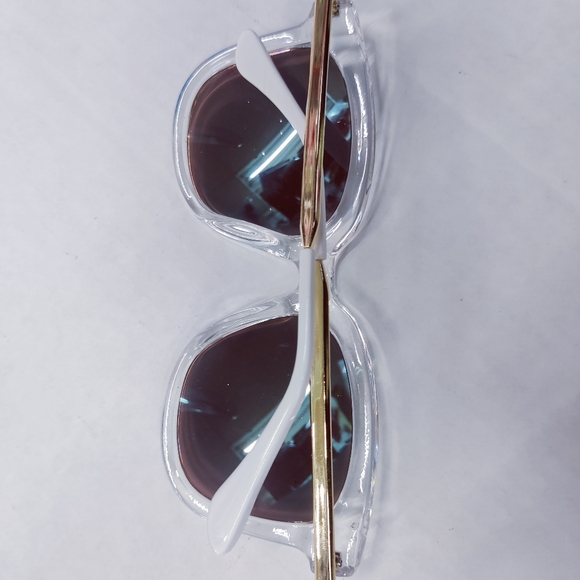 Clear glasses 🤓 - Picture 4 of 6